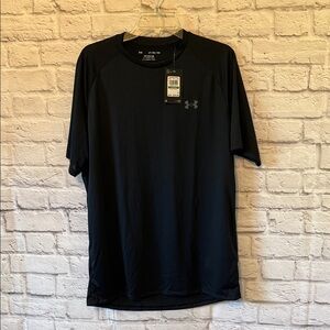 Under Armour Men's Black T-Shirt